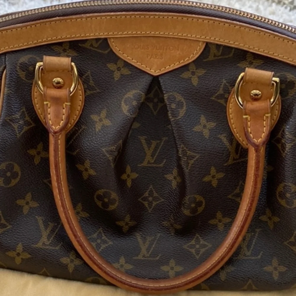 Authentic Louis Vuitton Tivoli PM Bag - Picture 11 of 16